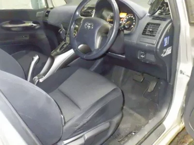 Toyota BLADE