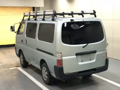 Isuzu COMO