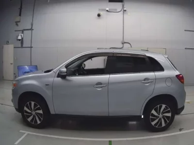 Mitsubishi RVR