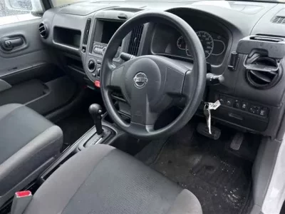 Nissan AD