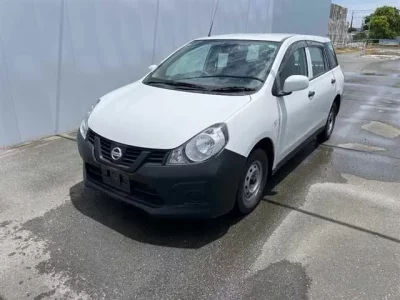 Nissan AD