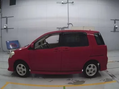 Toyota RAUM
