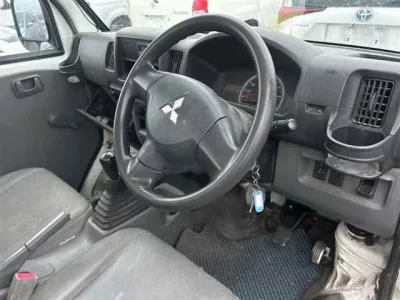 Mitsubishi MINICAB TRUCK