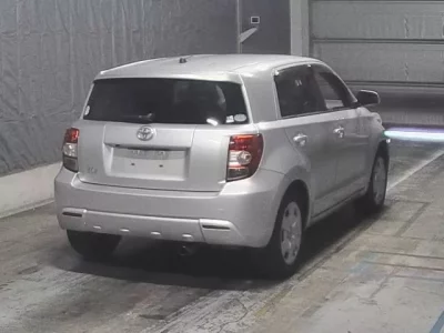 Toyota IST