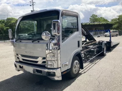 Isuzu ELF