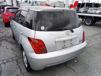 Toyota IST