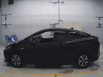 Toyota PRIUS PHV