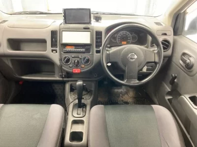 Nissan AD