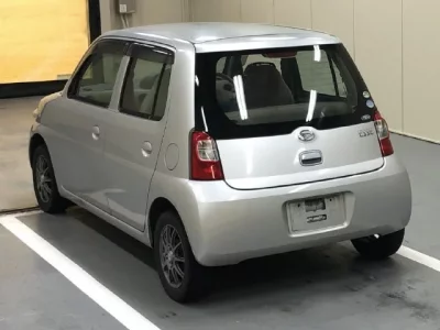 Daihatsu Esse
