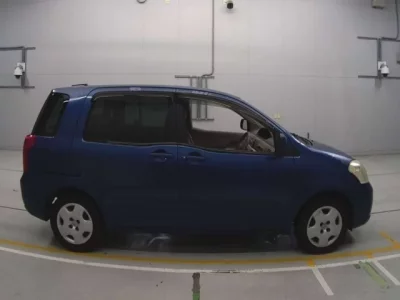 Toyota RAUM