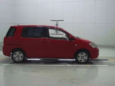 Toyota RAUM