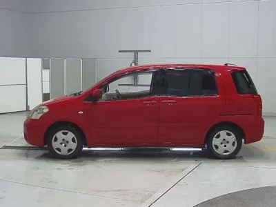Toyota RAUM