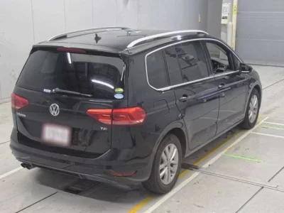 Volkswagen GOLF TOURAN