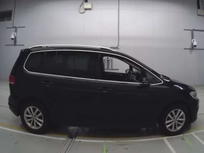 Volkswagen GOLF TOURAN