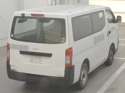 Isuzu COMO