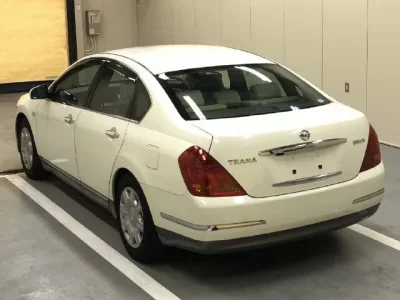 Nissan TEANA