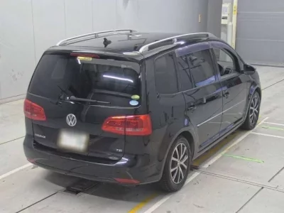 Volkswagen GOLF TOURAN
