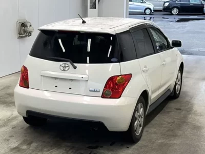 Toyota IST