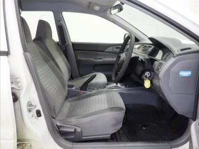 Mitsubishi LANCER VAN