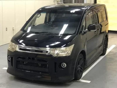 Mitsubishi DELICA D5