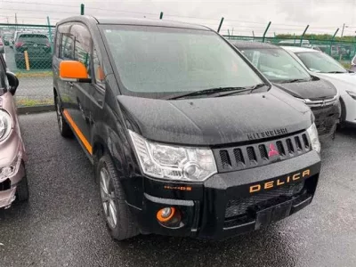 Mitsubishi DELICA D5