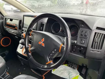 Mitsubishi DELICA D5