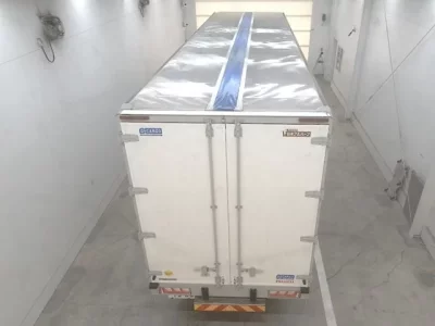 Isuzu TRUCK