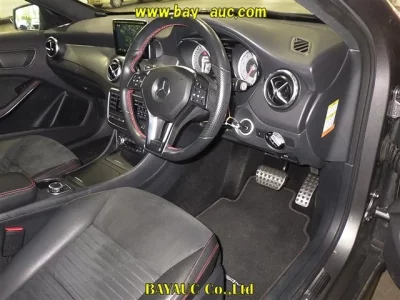Mercedes-Benz GLA CLASS