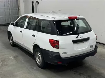 Nissan AD
