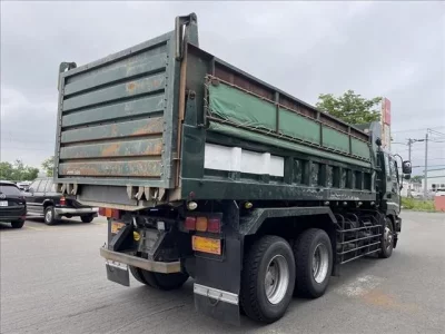 Isuzu TRUCK