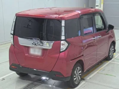 Toyota TANK