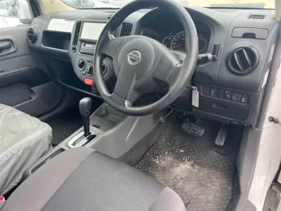 Nissan AD
