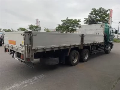 Isuzu TRUCK