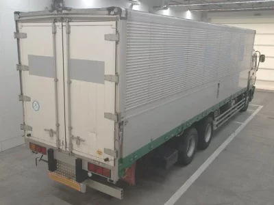 Isuzu TRUCK