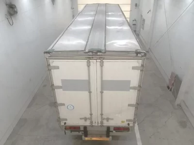 Isuzu TRUCK