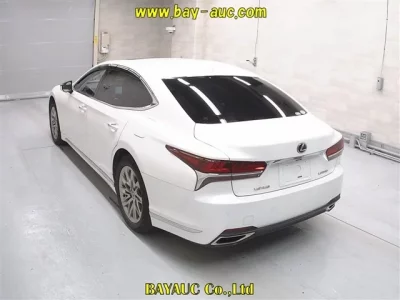 Lexus LS