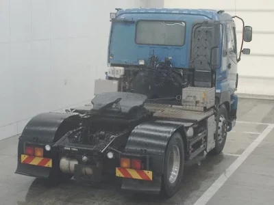 Isuzu TRUCK