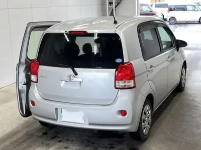 Toyota PORTE