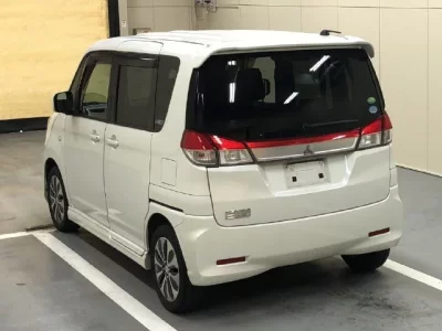 Mitsubishi DELICA D2