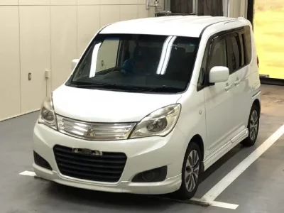 Mitsubishi DELICA D2
