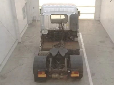 Isuzu TRUCK