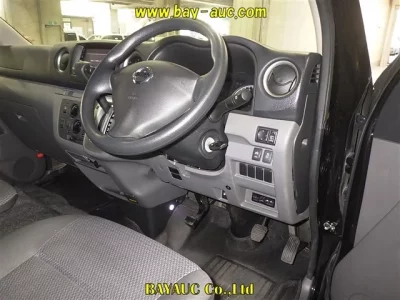Nissan CARAVAN VAN