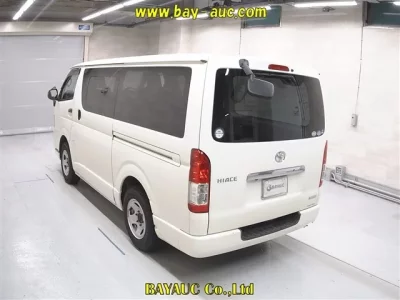 Toyota HIACE VAN