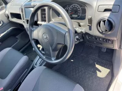 Nissan AD