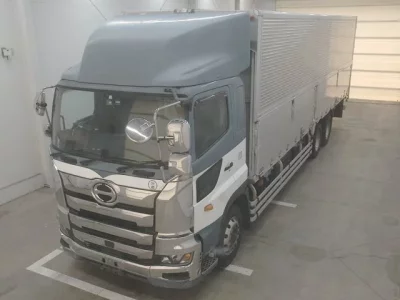 Hino TRUCK