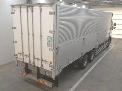 Hino TRUCK
