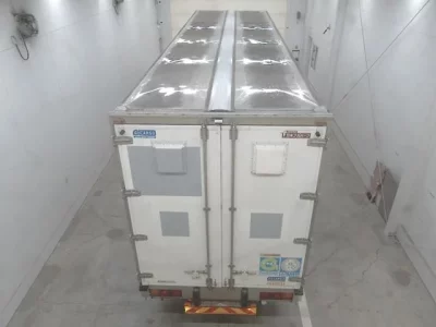 Isuzu TRUCK