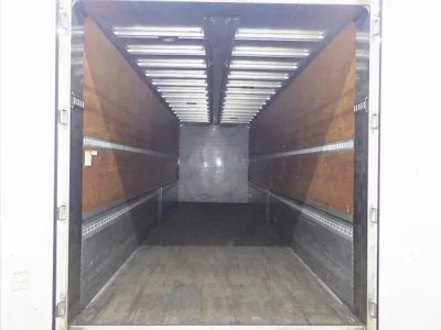 Isuzu TRUCK