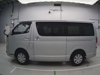 Toyota REGIUS ACE VAN