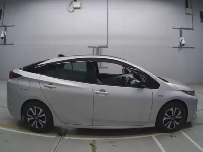 Toyota PRIUS PHV
